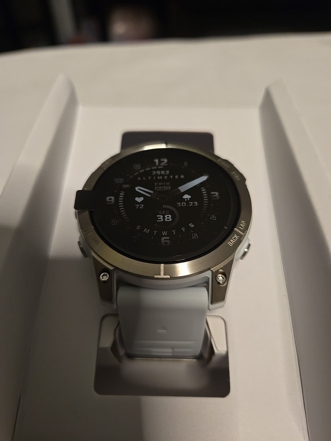 Garmin epix Pro (Gen 2) Sapphire Edition GPS Watch - Titanium/Whitestone,