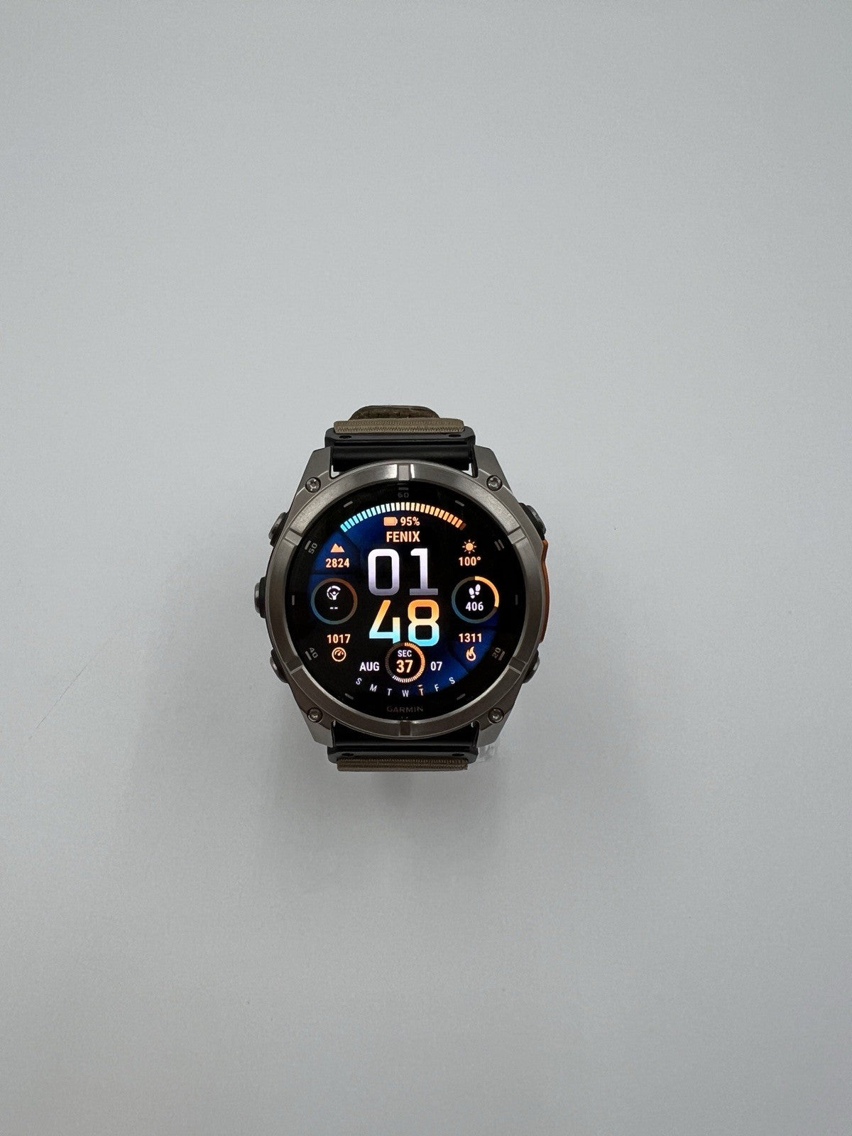 Garmin fenix 8 (51mm) AMOLED Sapphire Multisport GPS Smartwatch Titanium Bundle