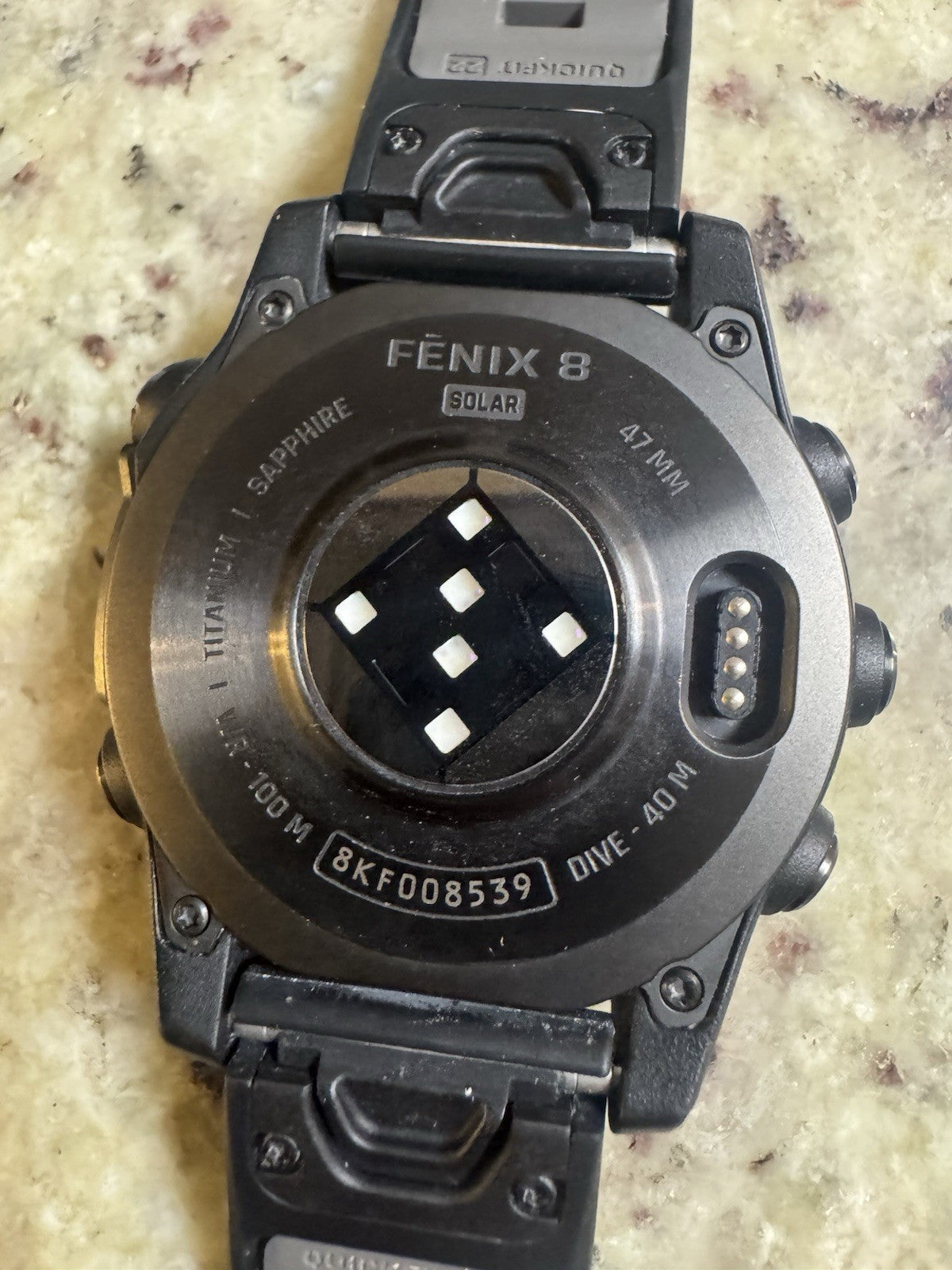 Garmin Fenix 8 47 mm Titanium Sapphire Solar Carbon Gray